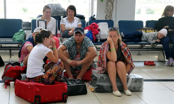 UE a interzis turiștilor ruși să aducă bunuri precum mașini personale, telefoane dar și hârtie igienică, șampon sau pastă de dinți