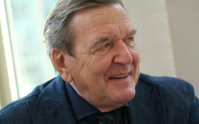 Social-democrații germani organizează o petrecere pentru prietenul lui Putin, Gerhard Schröder