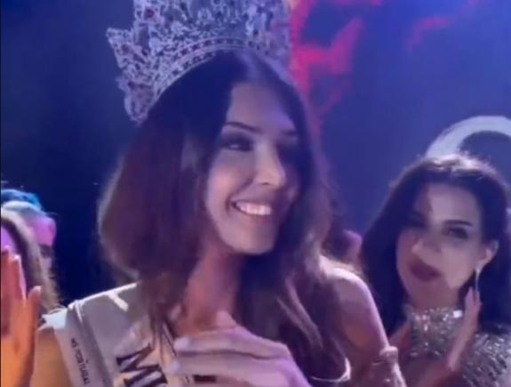 Un bărbat care se identifică drept femeie a câștigat concursul Miss Portugalia