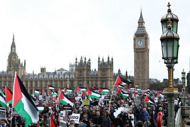 Manifestație pro-Palestina la Londra: cântecul controversat „De la râu la mare” s-a auzit în timp ce mii de oameni s-au alăturat demonstranților