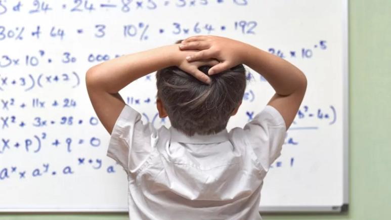 Scăderea nivelului elevilor la matematică semnalează declinul Occidentului