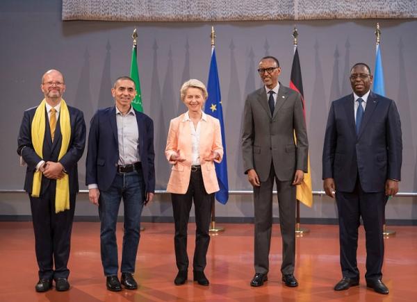 Rwanda: Ursula von der Leyen a inaugurat primul centru african pentru producția de vaccinuri cu ARN mesager BioNTech