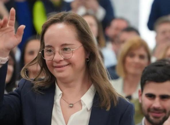 Spania a ales primul parlamentar cu sindrom Down