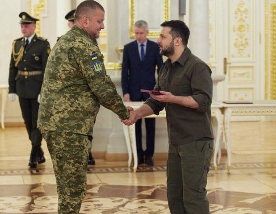 Ministerul Apărării al Ucrainei neagă informațiile conform cărora Zalujni ar fi fost concediat din funcția de comandant șef