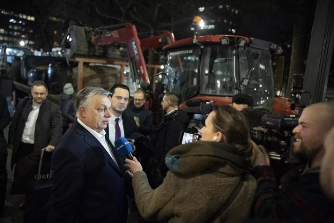 Viktor Orbán s-a întâlnit cu fermierii care protestează la Bruxelles: "Este nevoie de noi lideri şi de o nouă elită în Europa"