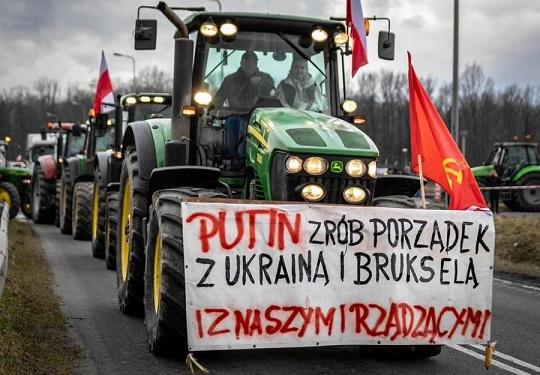 Poliția poloneză investighează apariția unui afiș pro-Putin la protestul fermierilor