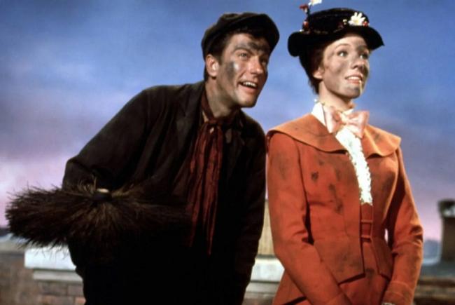Cenzura britanică o lovește pe Mary Poppins: „Film învechit și rasist”