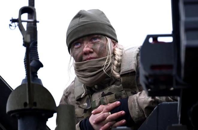 Danemarca va începe să recruteze femei în armată