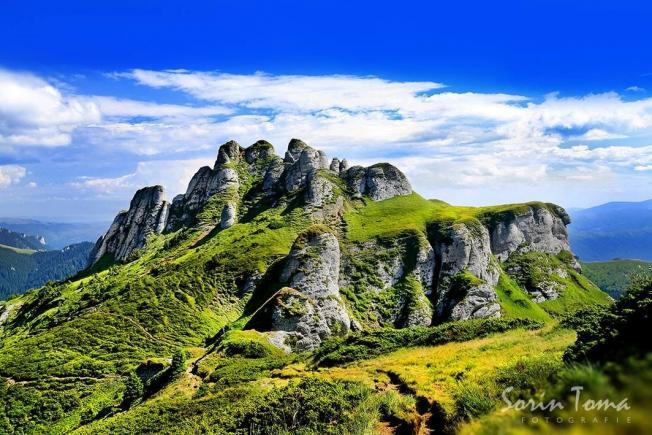 Fabuloasa Românie. Traseu de vară în Munţii Ciucaş: Cheia - Cabana Ciucaş - Şaua Tigăilor
