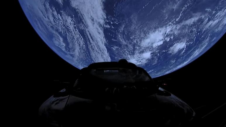 După 43 de ani, încă un român ar putea fi trimis în misiune în spațiul cosmic, prin intermediul SpaceX