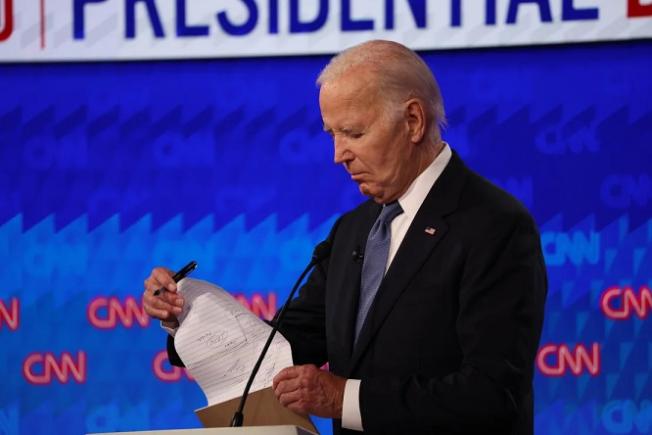 „Este înfricoșător”: alegătorii democrați îngrijorați dupa dezbaterea între Biden si Trump