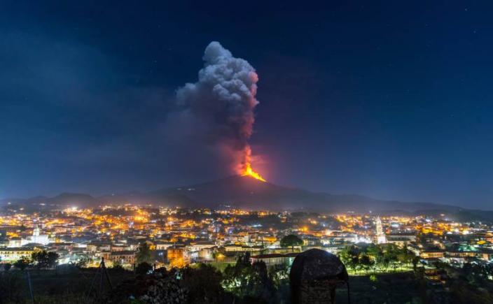 Din cauza erupției vulcanului Etna au fost restricționate toate zborurile ce trec prin acea zonă. Drepturile pasagerilor pe transportul aerian în UE