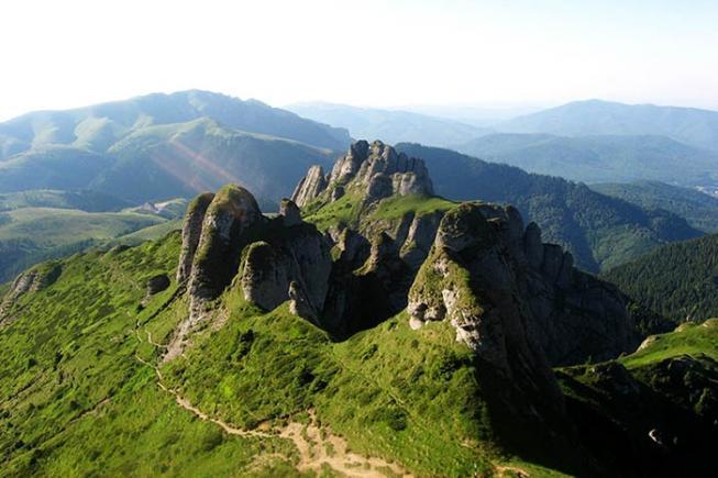 Fabuloasa Românie. Trei zile de hoinăreală în Munţii Ciucaş