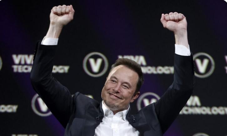 Elon Musk vrea să doneze 45 de milioane de dolari pe lună pentru a-l sprijini pe Donald Trump