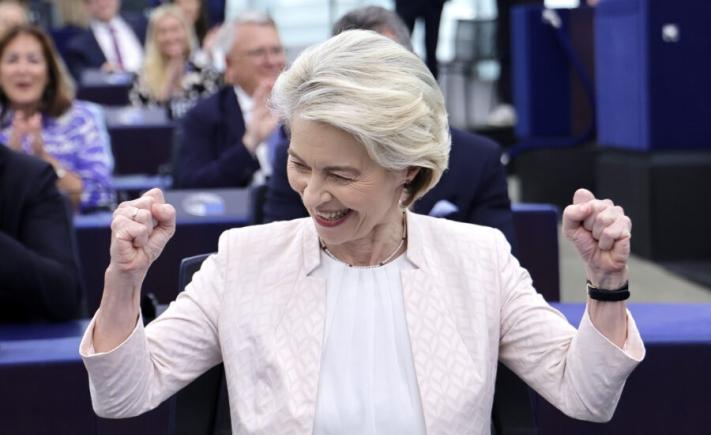 „Locul tău nu este în fruntea Comisiei Europene ci în închisoare!" îi spune Ursulei Von der Leyen o eurodeputată din Polonia