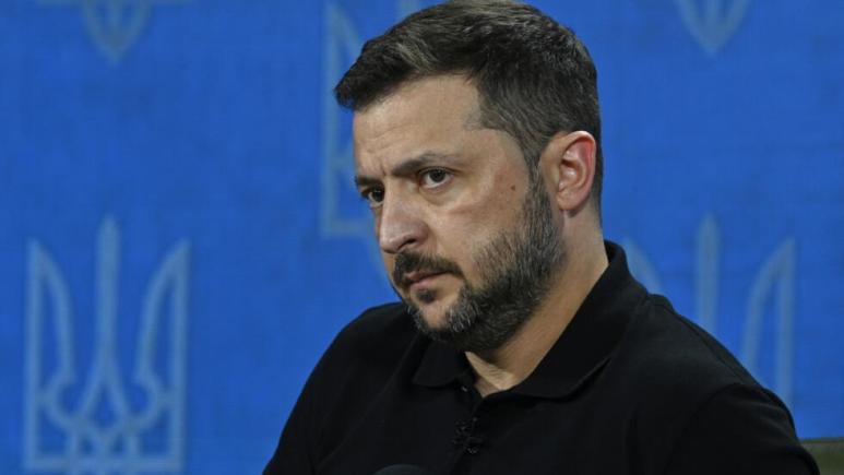 Puterea lui Zelensky este dăunătoare pentru Ucraina