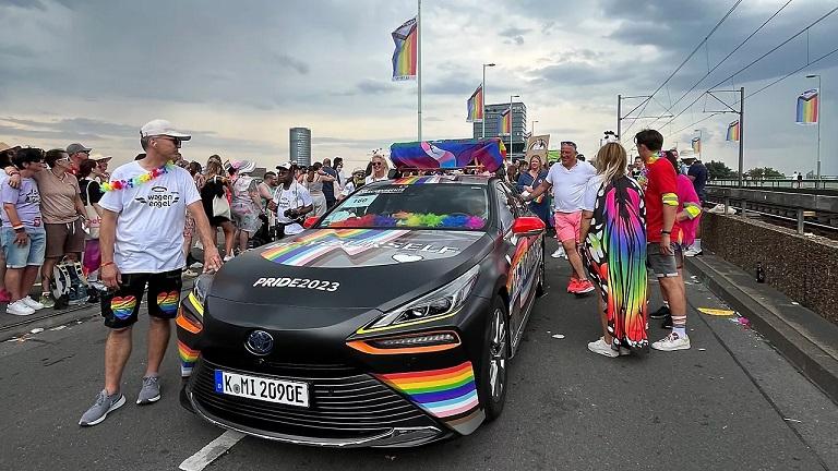 Toyota a renunțat la politicile woke de promovare a diversității și pro-LGBTQ după ce s-a confruntat cu controverse