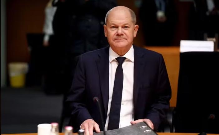 Olaf Scholz pierde votul de încredere al Parlamentului semnând sfârșitul coaliției sale 