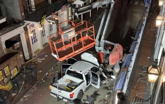 Suspectul atentatului din New Orleans, Shamsud Din Jabbar, avea steagul Statului Islamic pe mașină