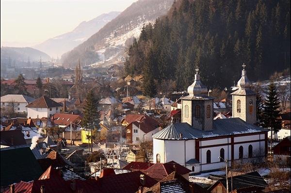 Fabuloasa Românie. Legendele, miturile şi minunăţiile comunei Rucăr