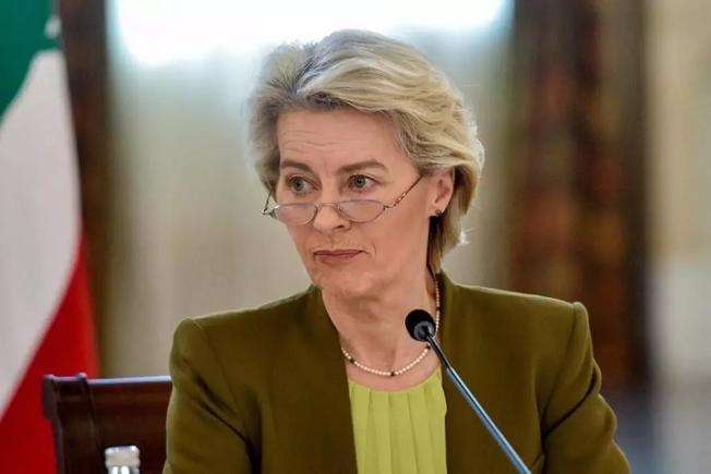 Protestatarii au incendiat biroul Comisiei Europene în Bulgaria: "Scandalos" spune Ursula von der Leyen