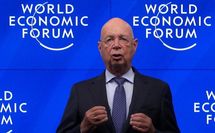 Klaus Schwab, fondatorul Forumului de la Davos, se retrage din funcția de președinte
