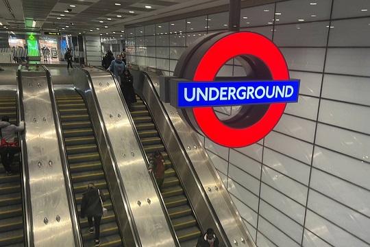 O pană masivă de curent provoacă haos în transportul public din Londra