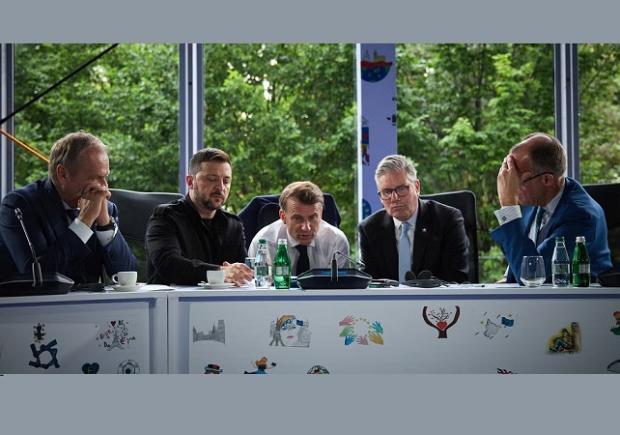 Europenii pregătesc sancțiuni împotriva Moscovei „în coordonare” cu SUA, potrivit lui Emmanuel Macron