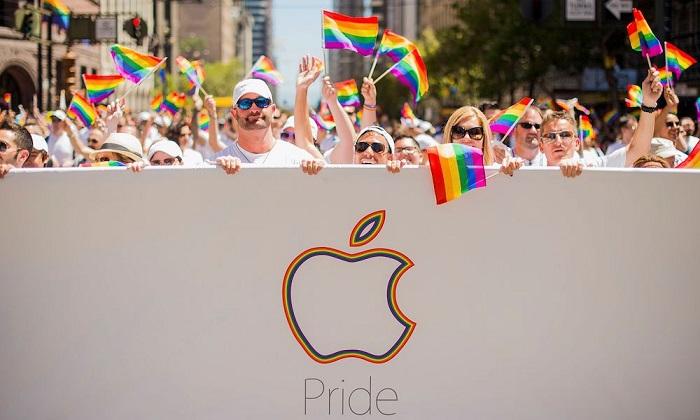 Rusia amendează Apple pentru încălcarea legii privind „propaganda LGBT”