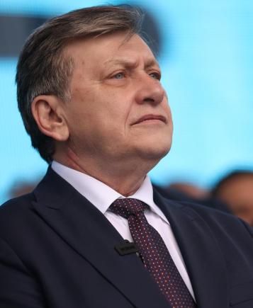 Crin Antonescu - ”Primele ținte, în opinia mea, vor fi partidele, justiția și presa”