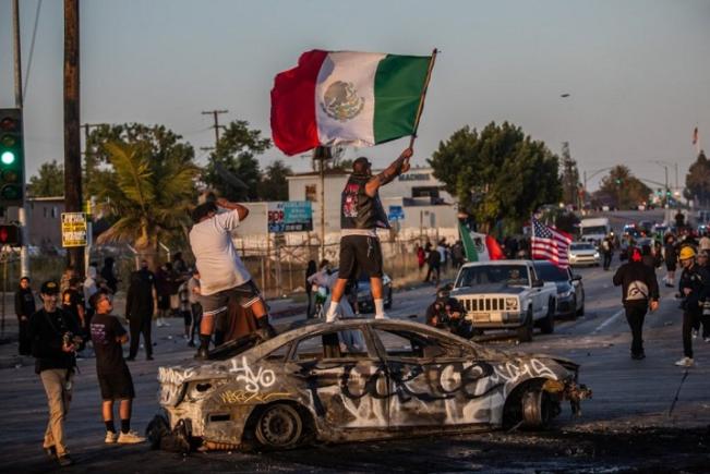 Majoritatea americanilor susțin politica de imigrare a lui Trump, conform sondajelor