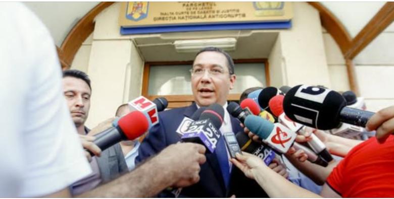 The Court has ordered the state to pay damages of 100.000 lei to former Prime Minister Victor Ponta, for the case in which he was sent not guilty by DNA prosecutor Jean Uncheselu