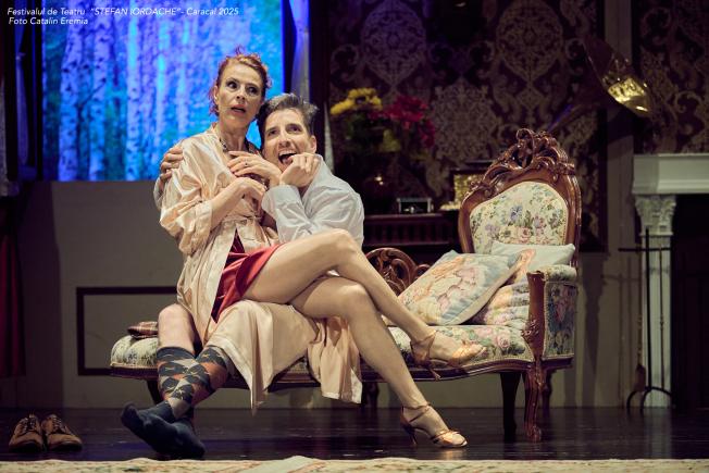 Caracal, 2025. Lecția de teatru. Oltenii au aflat care este ”sistemul perfect” în căsnicie