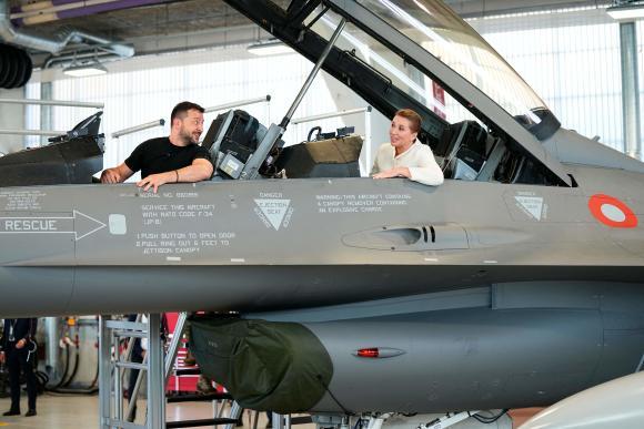 Ucraina confirmă pierderea celui de-al treilea F-16: „Pilotul a doborât șapte ținte înainte de a cădea”