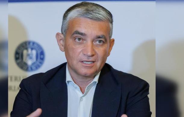 Primarul orașului Sinaia, Vlad Oprea, afirmă că acuzațiile procurorilor privind încălcarea termenilor controlului judiciar sunt complet nereale, făcute cu rea-credință