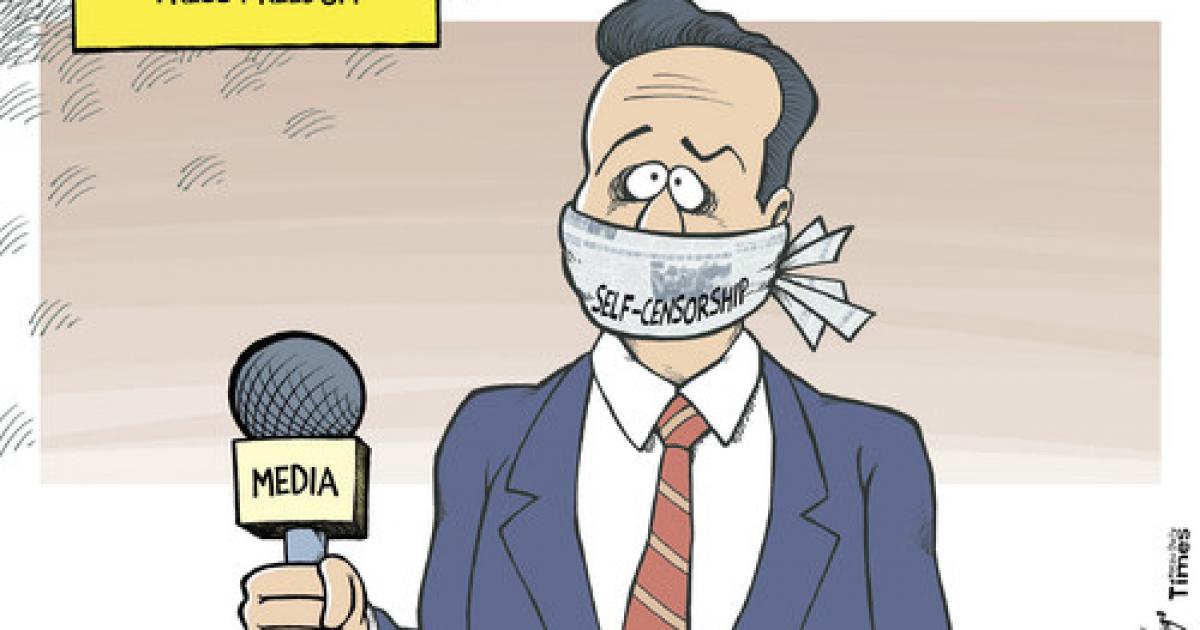 Почему запретили цензуру. Журналист карикатура. Корреспондент карикатура. Цензура в СМИ. СМИ карикатура.