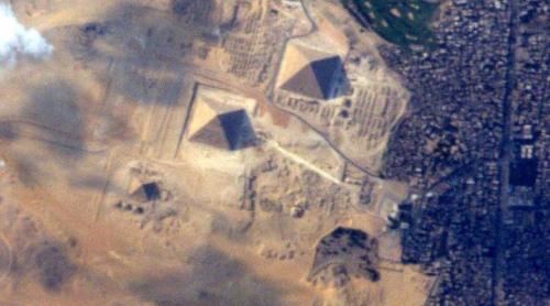 SPECTACULOS! Piramidele egiptene, fotografiate din spațiu (FOTO)
