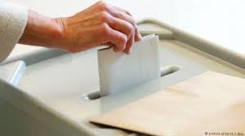 Comisia parlamentară pentru cod electroal: Votul prin corespondenţă, doar la alegerile parlamentare