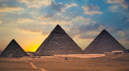 ANOMALIE detectată la Marea Piramidă din Giza. Egiptologii sunt bulversați: 
