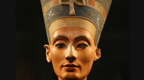 În mormântul lui Tutankhamon s-ar putea afla camera mortuară a reginei Neferititi