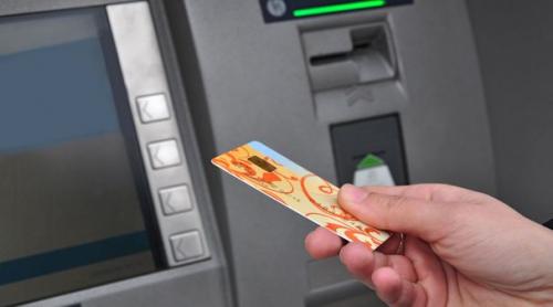 Român, arestat într-o bancă din Ungaria, după ce s-a plâns că bancomatul îi respinge cardul