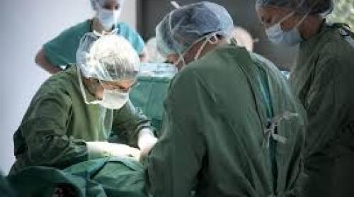 Premieră. O fetiță, operată printr-un procedeu inovator de malformație cardiacă, fără cord deschis