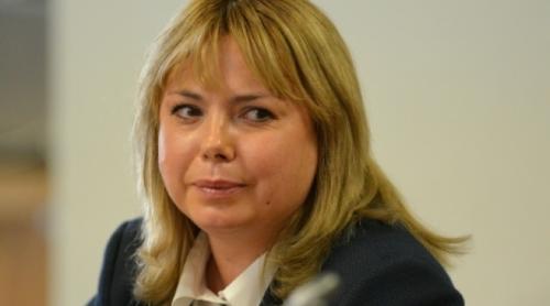 România, felicitată pentru curajul de a numi o femeie în funcția de ministru de Finanțe