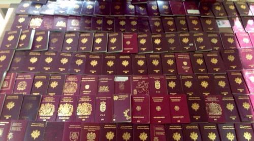 Aveau asupra lor 148 de paşapoarte europene. Poliţia turcă i-a arestat pe aeroportul din Istanbul