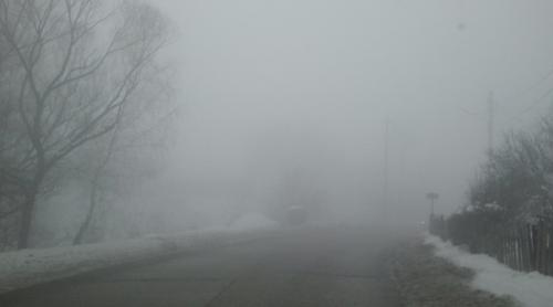 Ceață densă pe autostrada A1. Vezi cum se circulă pe drumurile din țară și unde sunt restricții de trafic