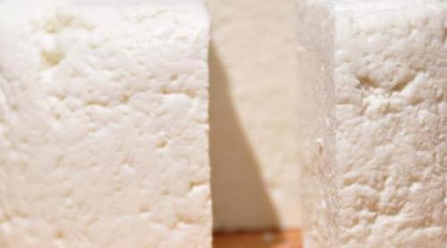 Autorităţile italiene „au încurcat“ brânza: nu era de oaie, era de vacă! 