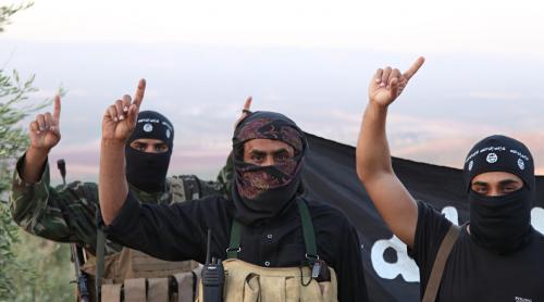 Pregătește Statul Islamic crucificarea și executia unui preot în Vinerea Mare?
