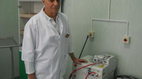 Singurul medic român care operează cu laser metastaze pulmonare va salva vieți doar în Ungaria