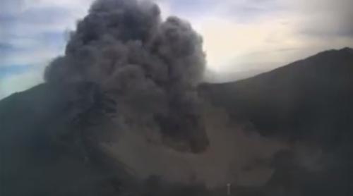 Vulcanul Turrialba a erupt violent. O mare cantitate de cenușă s-a așternut peste capitala din Costa Rica