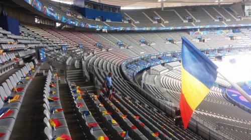 15.000 de steguleţe tricolore pentru suporterii români